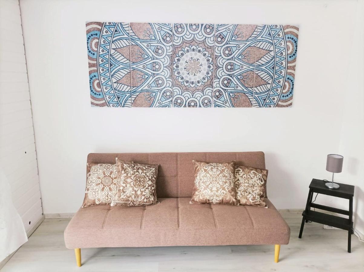 Kleine Ferienwohnung Mit Terrasse Am Waldrand شوناو المظهر الخارجي الصورة